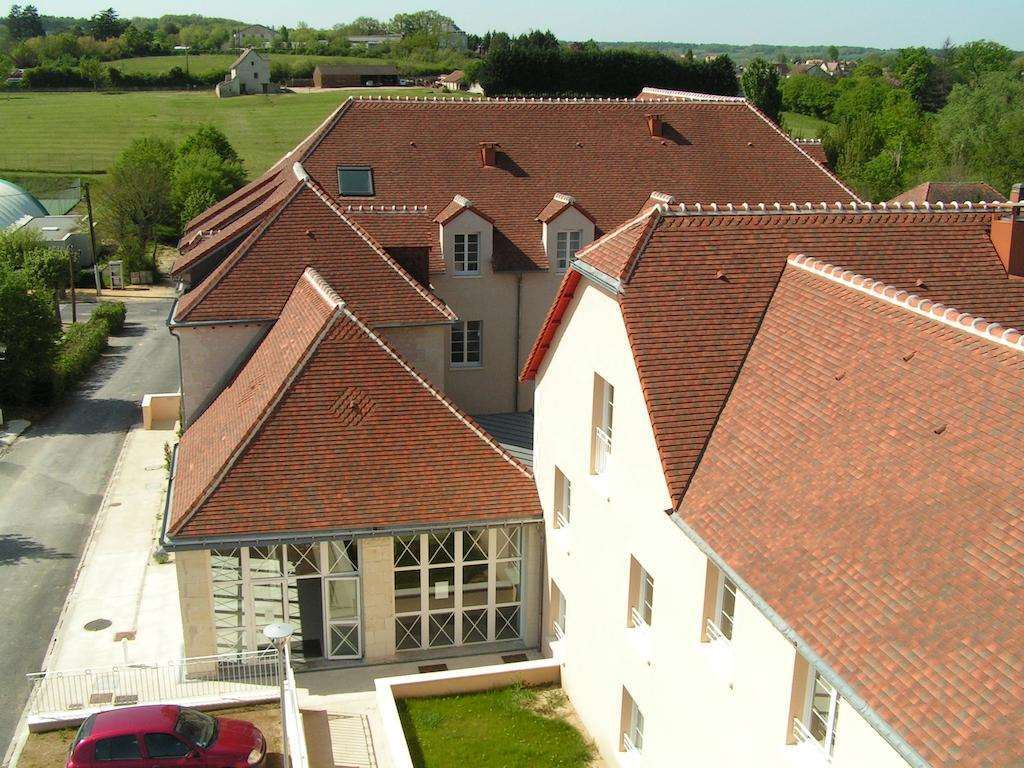 Terres De France - Appart'Hotel La Roche-Posay Exteriör bild